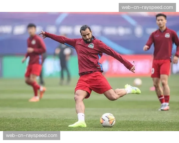 中超公司就赛场激光笔照射事件发布处罚公告，涉事球迷被禁赛一年